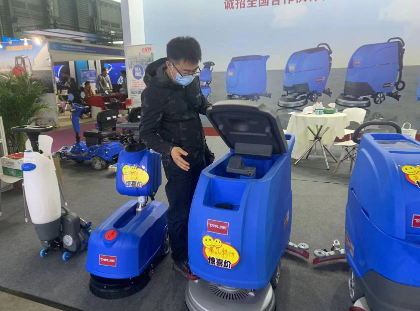 福州坦洁洗地机公司致力于电动洗地机的生产、销售和服务百家